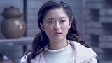 小伙特地买花来女孩家找她道歉，她却在补觉，刚准备走却看到情敌
