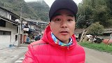 徒步西藏第四天，小伙把车推上二郎山，累的就地搭帐篷睡觉！