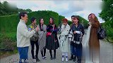 《旅途的花样》：神秘嘉宾突然出现，金晨眼前一亮抱了上去