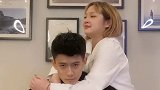 谁说微胖的女孩举不起来！也就举了一个小时男友力 男友力爆棚的过肩抱