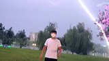 本来只是想和远方的闪电同个框，没想到闪电这么给面子