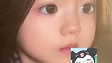 妈妈晒女儿的照片，这就是小说里只看眼睛就能爱上的样子吗