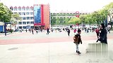 两熊孩子打架，做父母的非但不听老师教育还大打出手，结果尴尬了