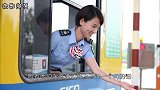 为何高速收费员工资仅2000，90后女孩却抢着干，傻子才不干