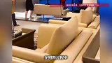 “贴心”保姆成家贼，偷了老人25万余元！法院判了