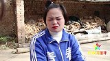 妈妈给姐妹俩买了好看的风铃，小蝴蝶的风铃真好看！好玩