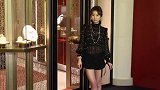 林心如拍时尚大片秀事业线马甲线身材傲人