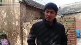 母亲去世给亲儿子留20万，给养女一辆破三轮车，骑回家女儿哭了