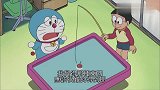 哆啦A梦：胖虎走在路上，裤子突然没了，气坏胖虎了！