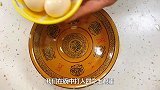 洋葱炒鸡蛋很多人都炒错了，难怪炒不出大厨的味道，到底有何技巧