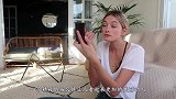 女孩为了追求时尚，竟用渔网丝袜来化妆，取下丝袜后惊艳众人！