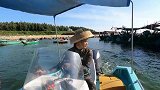 阿锋出海潜水9米深坑捕鱼，首次打跑高价值大货，这次太丢人了