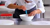 惊艳淮安00后非遗传承人豆腐上雕出牡丹花