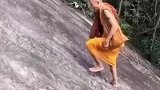 小师傅功夫了得，同样的路徒步就能上去