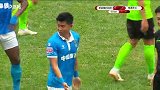 胡明踩踏动作犯规 两黄变一红被罚下场