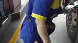 在湖北遇到河南的老乡，老乡见老乡两眼泪汪汪