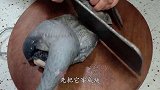 酸菜土鸡川味特色做法，鸡肉入味，酸菜更香，不错的家常美味