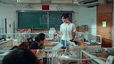 爆笑学霸：控分大佬为兄弟装了三年学渣，最后直接摊牌考上了清华