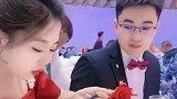 这一个笑容就知道新娘找对人了