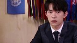 芭莎晚会大合照，本以为杨紫够低调了，再看到易烊千玺，活该你火