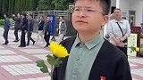 15年过去了，小小的英雄也长大了