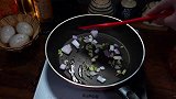 丝瓜的家常做法，今天分享一道丝瓜炒胡萝卜的做法