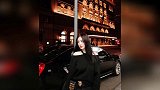 杨幂把短裤倒着穿时髦感上升成爆款