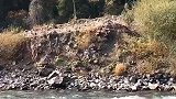 秋季里的天山公路