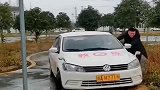 科目二练车遇上“高手”，教练直呼力不从心