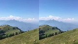 瑞士天空美的像画布一样，蓝天白云，还有高耸入云的山峰