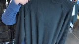 小姐姐展示服装搭配，不过她穿的鞋子可真好看