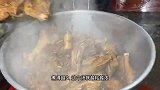 都知道姜母鸭，但老板娘说鹅肉才是招牌，龙岩深山放养的狮头鹅