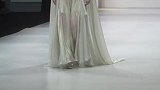 王琳化身“冰雪女王”走秀造型两眼 钟丽缇一家四口同框颜值吸睛
