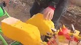 农村大哥脑洞大开啊，发明了这个播种神器，完全可以申请专利了！