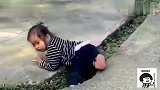 搞笑配音：这味道真是令人窒息