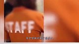 大胆美女遇到胆小色狼，偷拍色狼被堵在厕所内，做出惊人举动