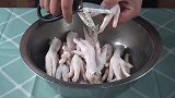 36块钱买了20个鸡爪，小徐用家常做法，简单一炖