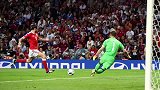 欧洲杯-16年-贝尔进球 威尔士三球完胜俄罗斯顺利晋级-新闻