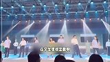 郭涛18岁儿子高中毕业，石头又高又帅变肌肉型男，唱歌声音好有磁性