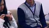 老公老了中风坐轮椅，老婆会怎么做