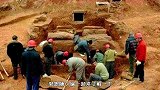 考古队发现秦始皇女儿墓，场面令人揪心，专家：太狠心了！