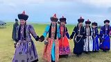 内蒙古草原的豪横婚礼：女方嫁妆是羊群