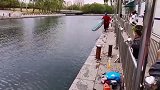 一顿操作猛如虎,一看还在原地杵,浪里白条的腰真好