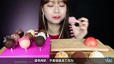 巧克力和蛋糕结合，碰撞出新味道，洋溢快乐