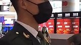 高甜！网友重庆机场偶遇兵哥哥求婚