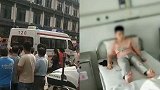 江苏一小学疑似集体食物中毒 当地出动公交车拉人去医院