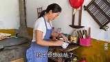 小姑子带龙凤胎回娘家，全家人早早站门外迎接，高兴得轮流抱孩子