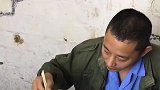 爆笑喜剧：俩人喝酒说实话，被媳妇听见了后果不想可知