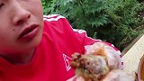 胖妹炖羊骨头酱香味十足！啃的嘎嘣脆不要太爽，还拿吸管吸骨髓