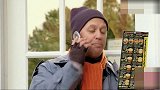 送外卖时，这户人家穷的只剩一扇门？小哥大开眼界